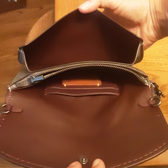 Coach Glove Tanned Leather Wristlet Crossbody - Picture 6 of 6